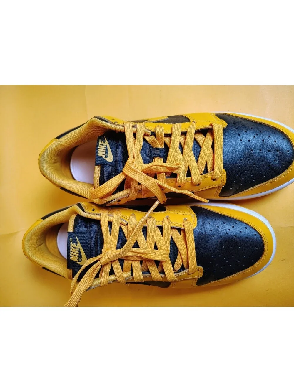 Nike Dunk Low Championship Goldenrod Yellow Black DD1391-004 Men's Size 10 Used